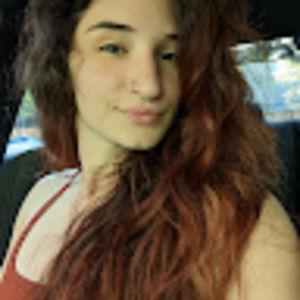 Meet your Posher, Simona